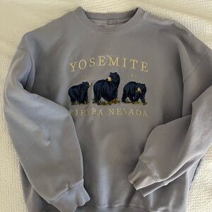 cute BRANDY MELVILLE  Yosemite Sierra Nevada Sweater